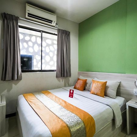 Oyo Rooms Pwtc Lrt Station 쿠알라룸푸르 외부 사진